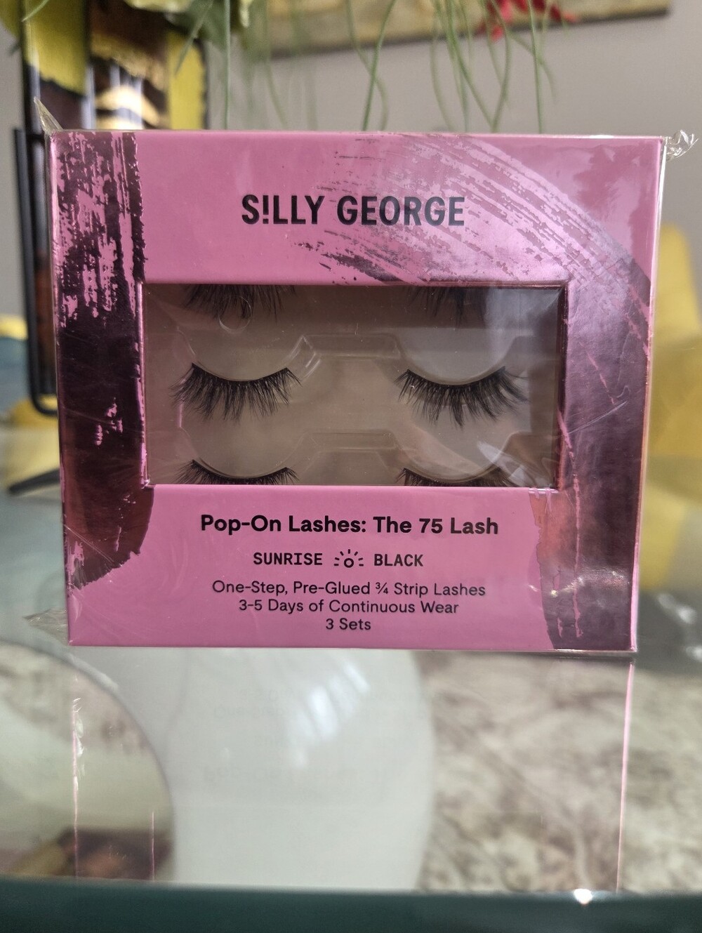 Sunrise | Pop-On Lashes: The 75 Lash